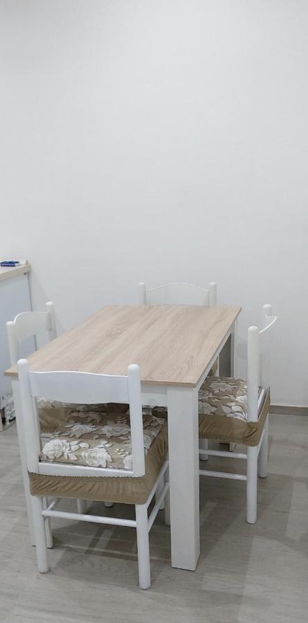 Appartamenti Miramar Пешичи Екстериор снимка